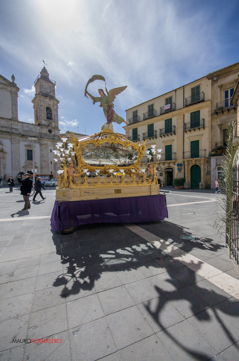 La Sacra Urna in piazza Garibaldi